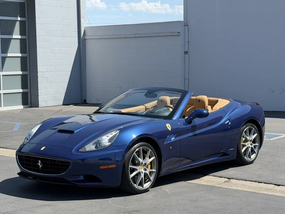 2012 Ferrari California - Image 2 of 18
