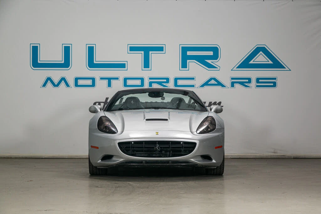 2012 Ferrari California - Image 13 of 31
