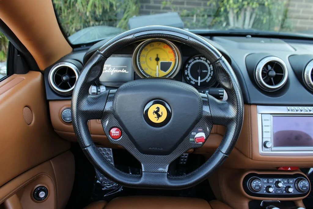 2012 Ferrari California - Image 24 of 31