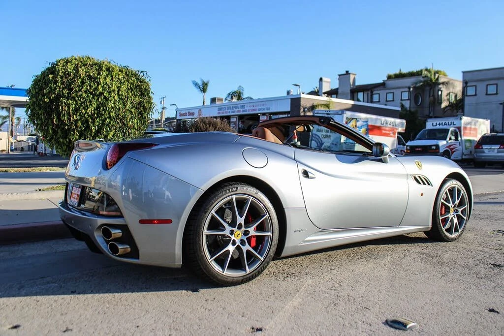 2012 Ferrari California - Image 7 of 31
