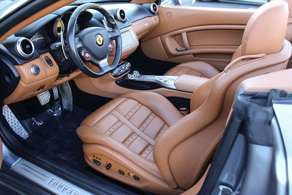 2012 Ferrari California - Image 16 of 31