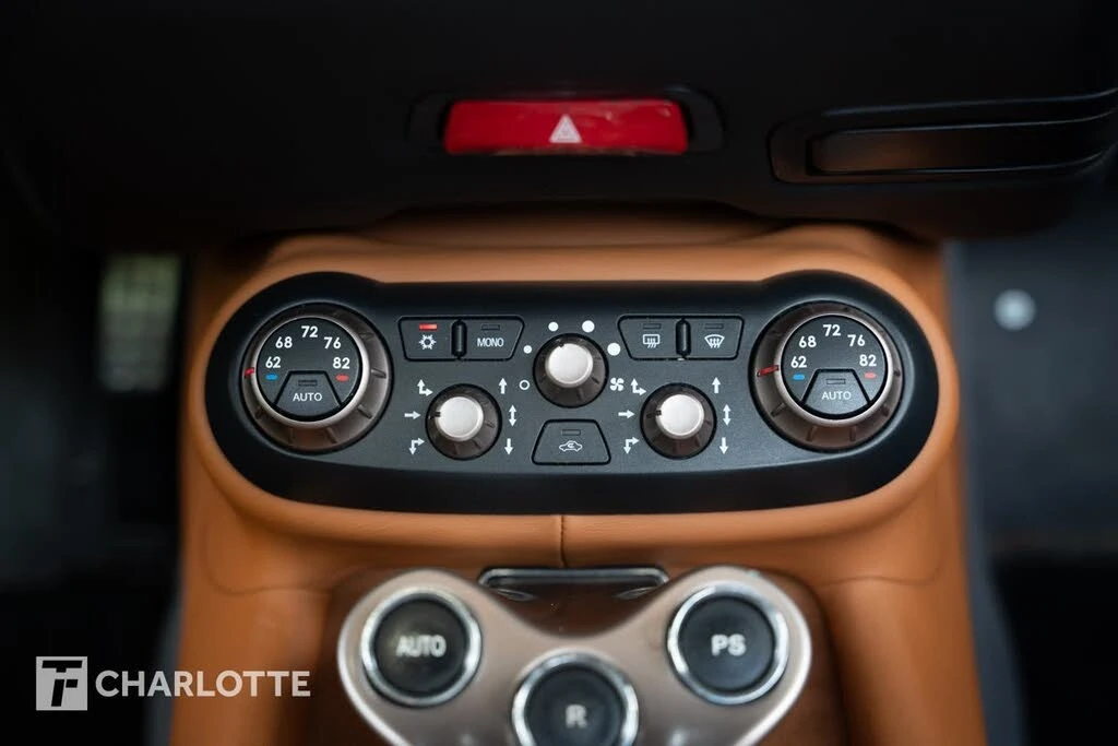 2012 Ferrari California - Image 28 of 31