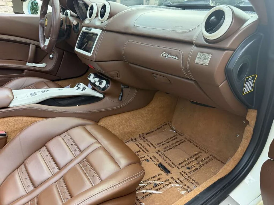 2012 Ferrari California - Image 23 of 25