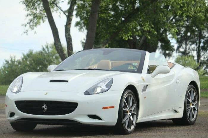 2012 Ferrari California - Image 11 of 24