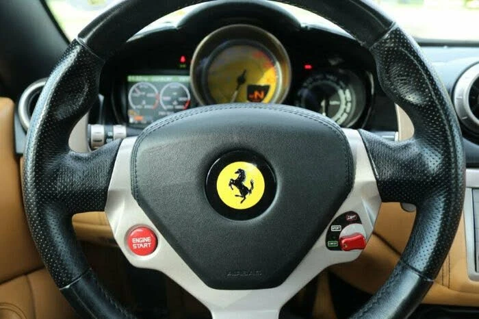 2012 Ferrari California - Image 5 of 24