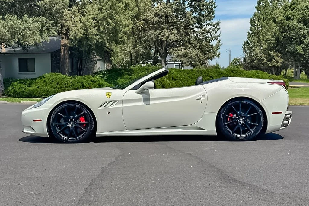 2012 Ferrari California - Image 8 of 31