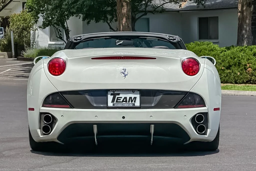 2012 Ferrari California - Image 5 of 31