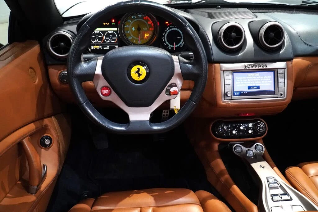 2012 Ferrari California - Image 30 of 31