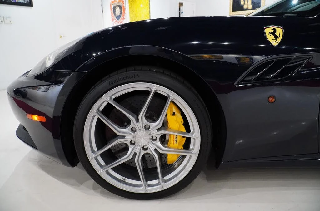 2012 Ferrari California - Image 21 of 31