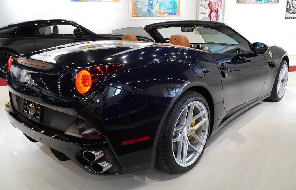 2012 Ferrari California - Image 16 of 31