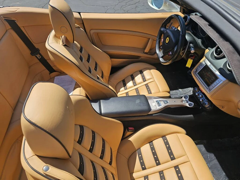 2012 Ferrari California - Image 25 of 31