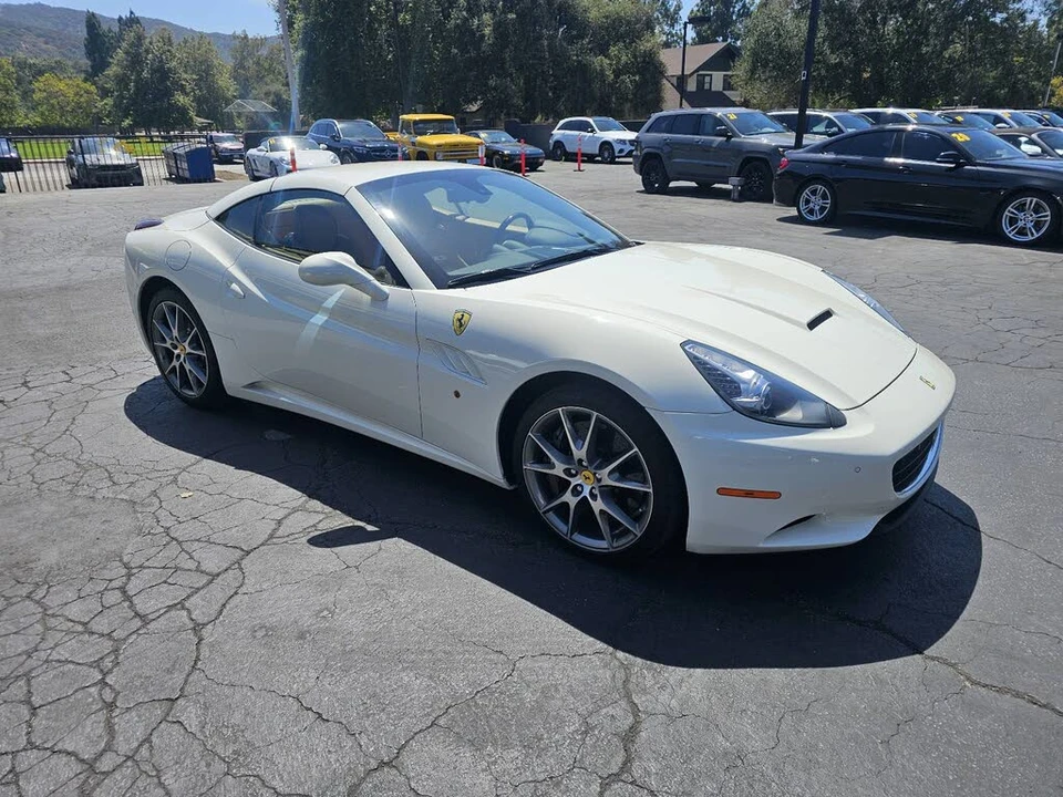 2012 Ferrari California - Image 15 of 31