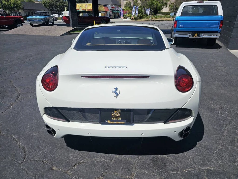 2012 Ferrari California - Image 10 of 31