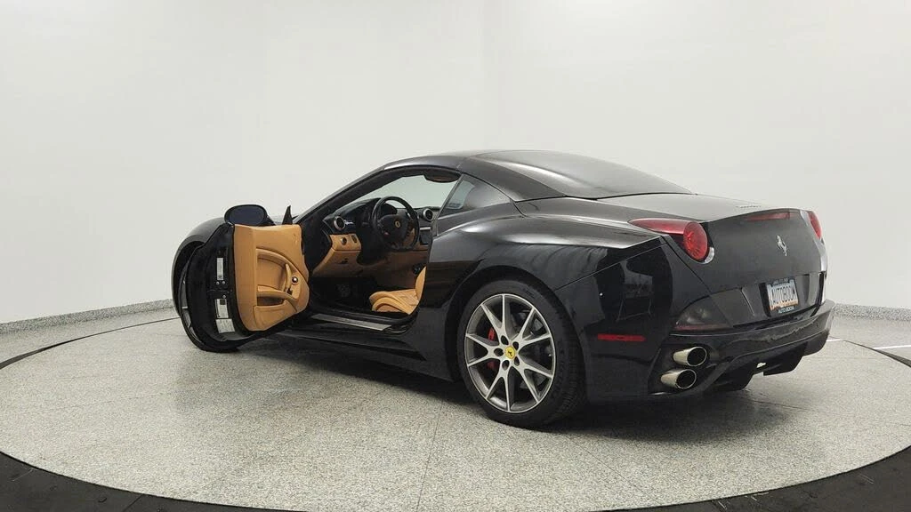2012 Ferrari California - Image 10 of 29