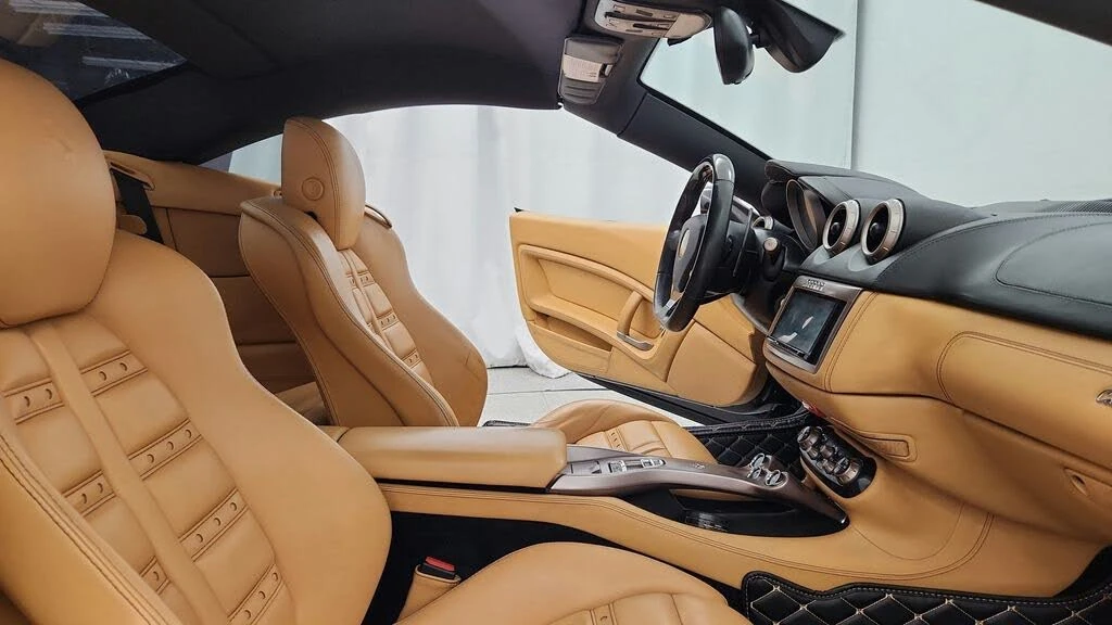 2012 Ferrari California - Image 24 of 29