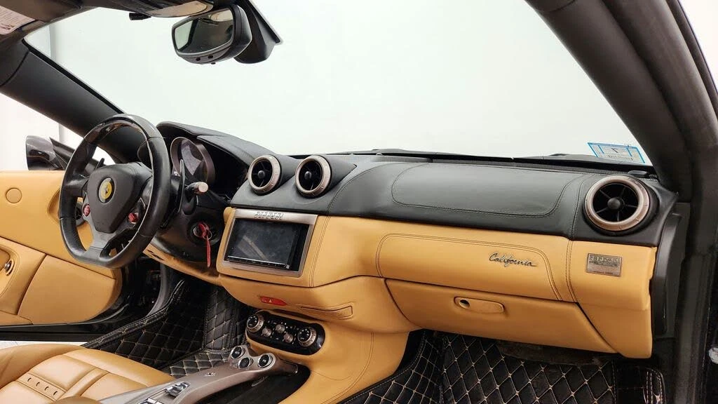 2012 Ferrari California - Image 22 of 29