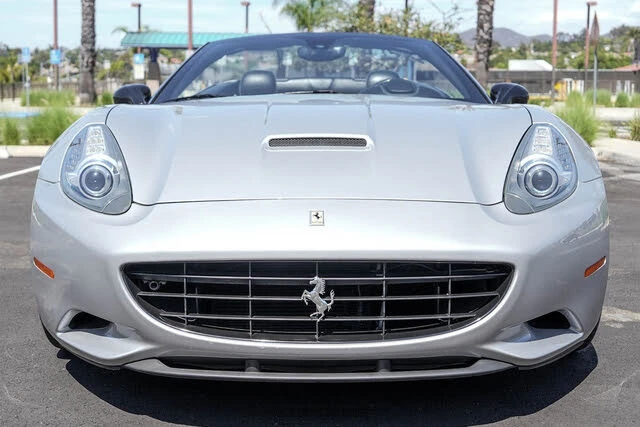 2012 Ferrari California - Image 13 of 31
