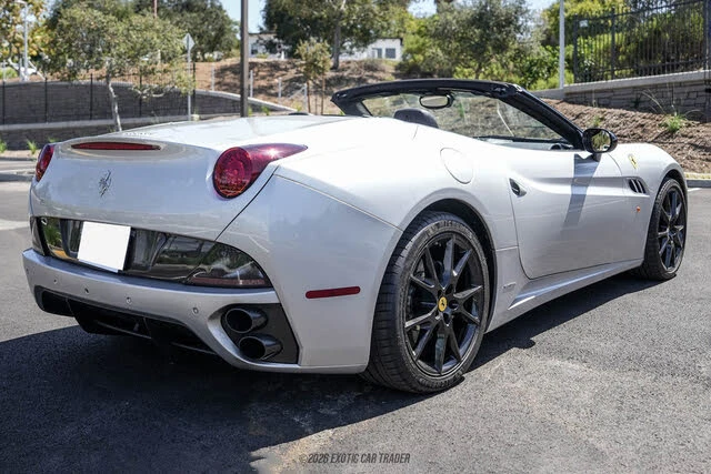 2012 Ferrari California - Image 8 of 31