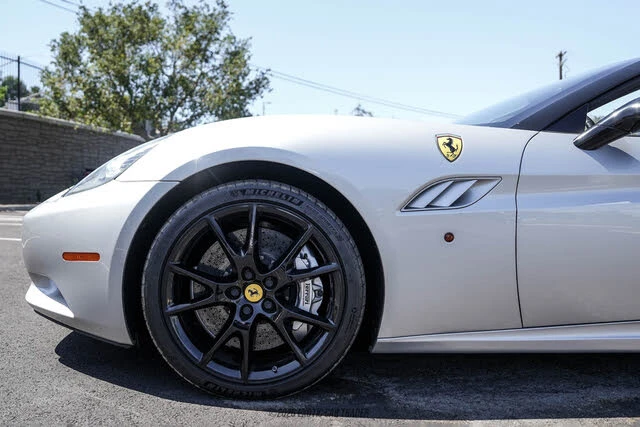 2012 Ferrari California - Image 4 of 31