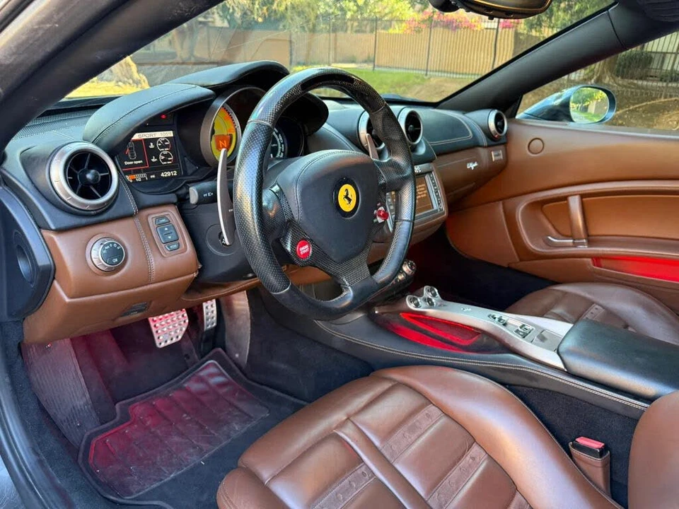 2012 Ferrari California - Image 13 of 30