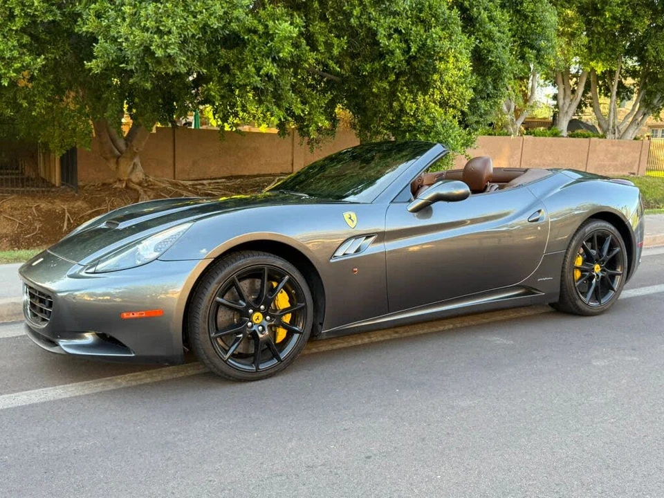 2012 Ferrari California - Image 25 of 30