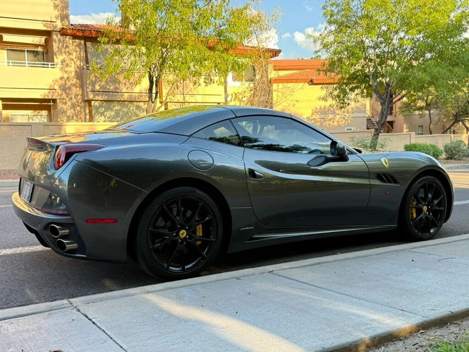 2012 Ferrari California - Image 5 of 30
