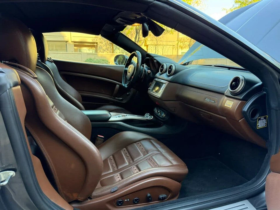 2012 Ferrari California - Image 19 of 30