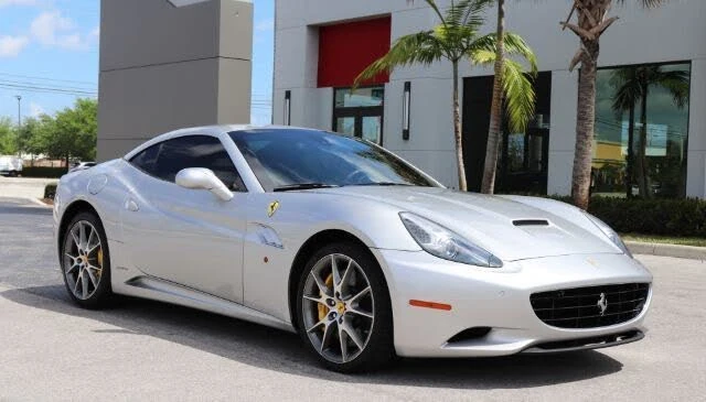 2012 Ferrari California - Image 16 of 17