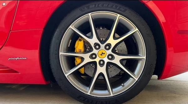 2012 Ferrari California - Image 10 of 18