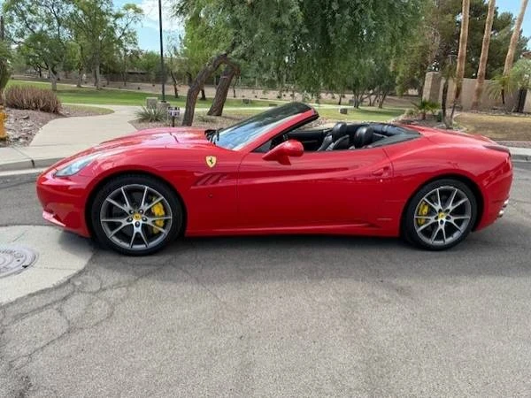 2012 Ferrari California - Image 2 of 15