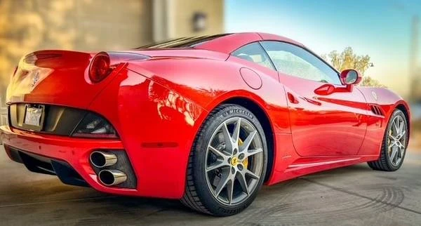 2012 Ferrari California - Image 7 of 15
