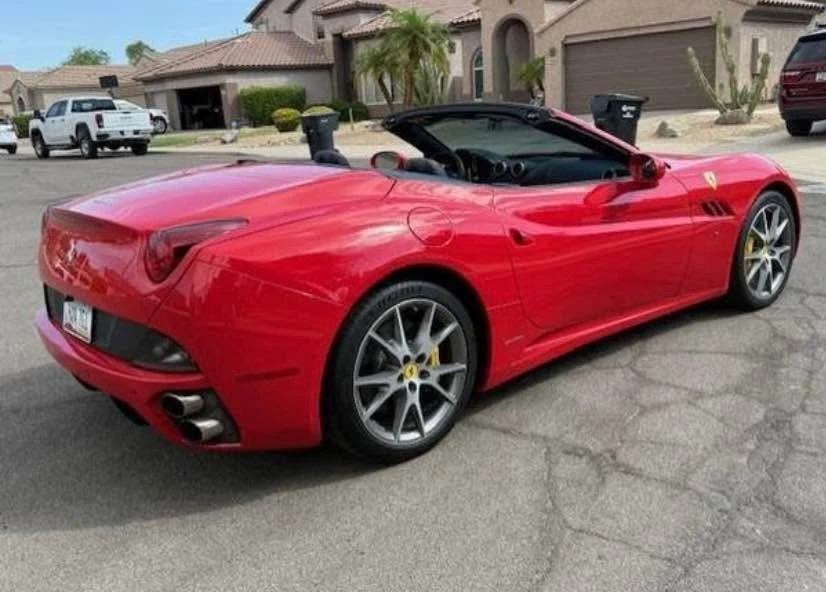 2012 Ferrari California - Image 2 of 10