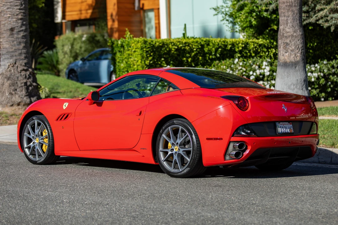 2012 Ferrari California - Image 15 of 31