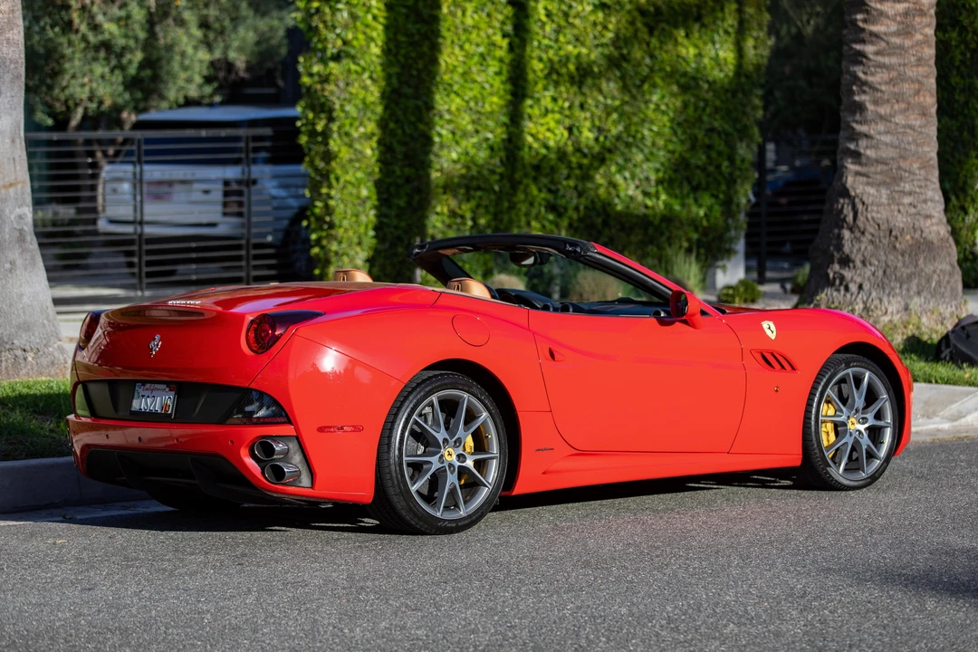 2012 Ferrari California - Image 8 of 31