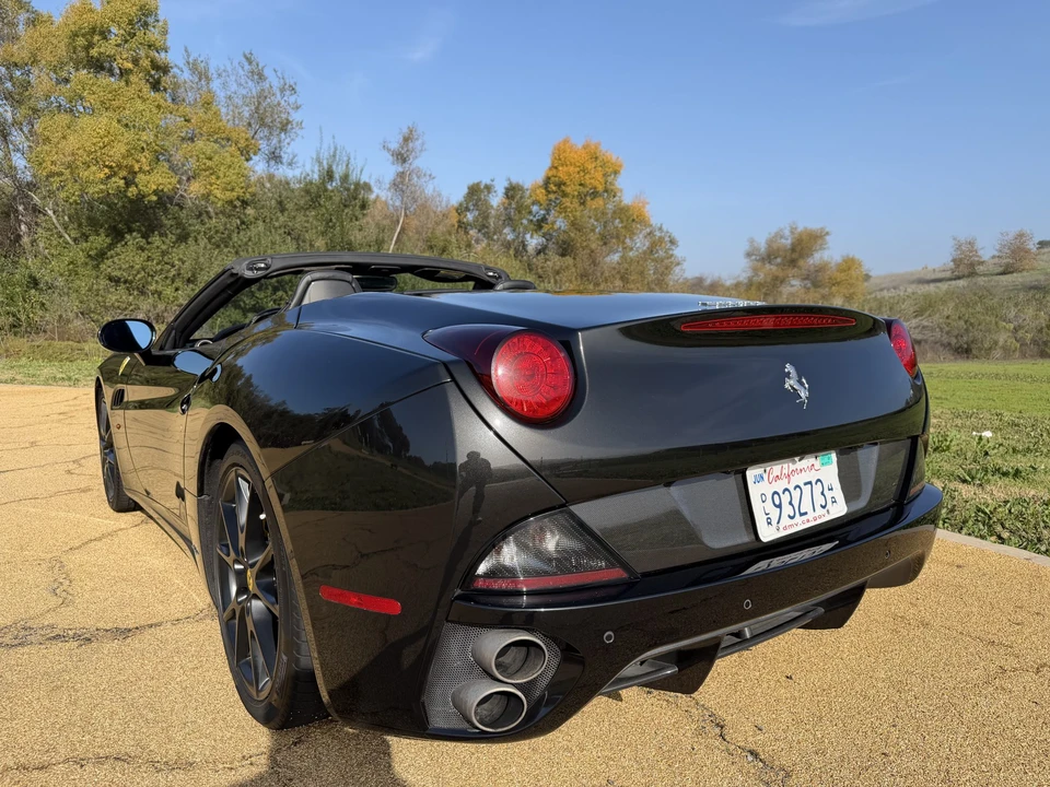 2012 Ferrari California - Image 15 of 31