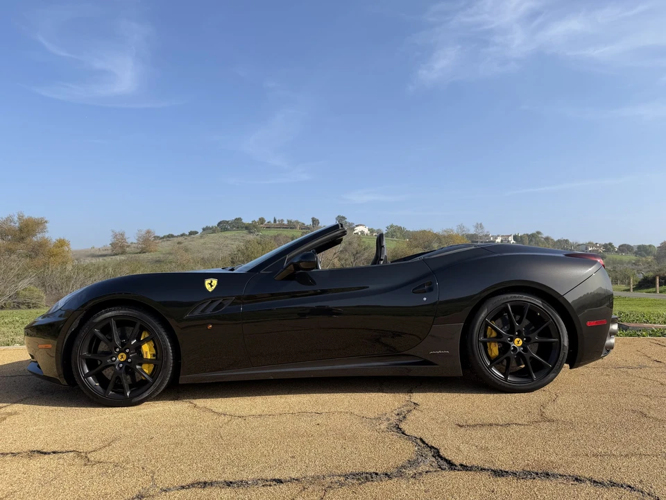 2012 Ferrari California - Image 11 of 31