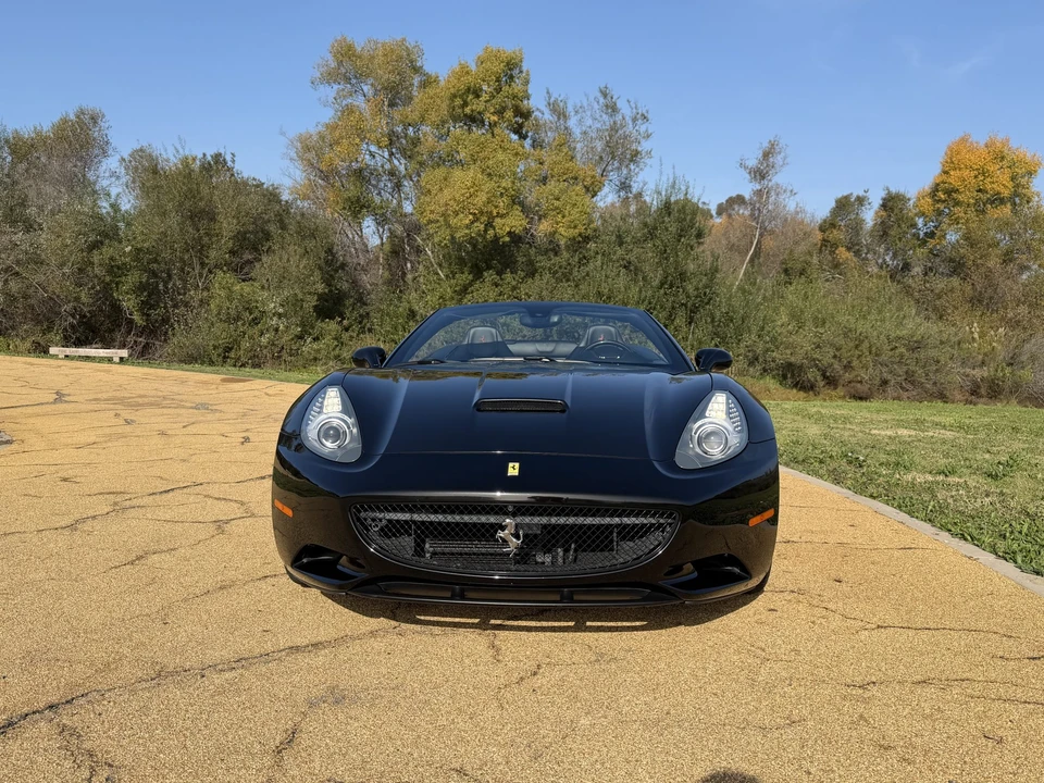 2012 Ferrari California - Image 7 of 31