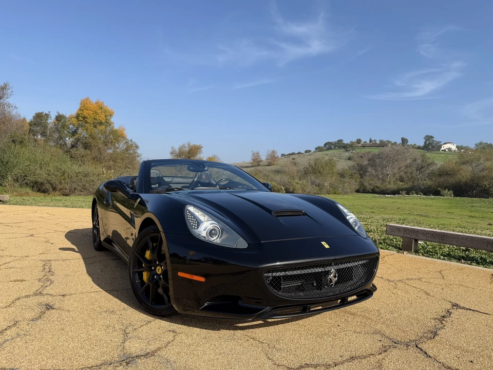 2012 Ferrari California - Image 5 of 31