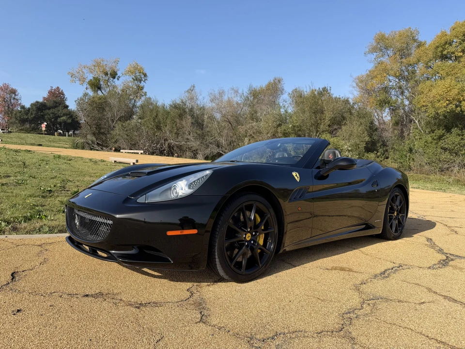 2012 Ferrari California - Image 8 of 31