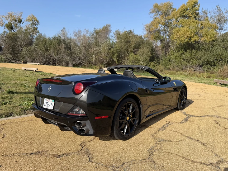 2012 Ferrari California - Image 18 of 31