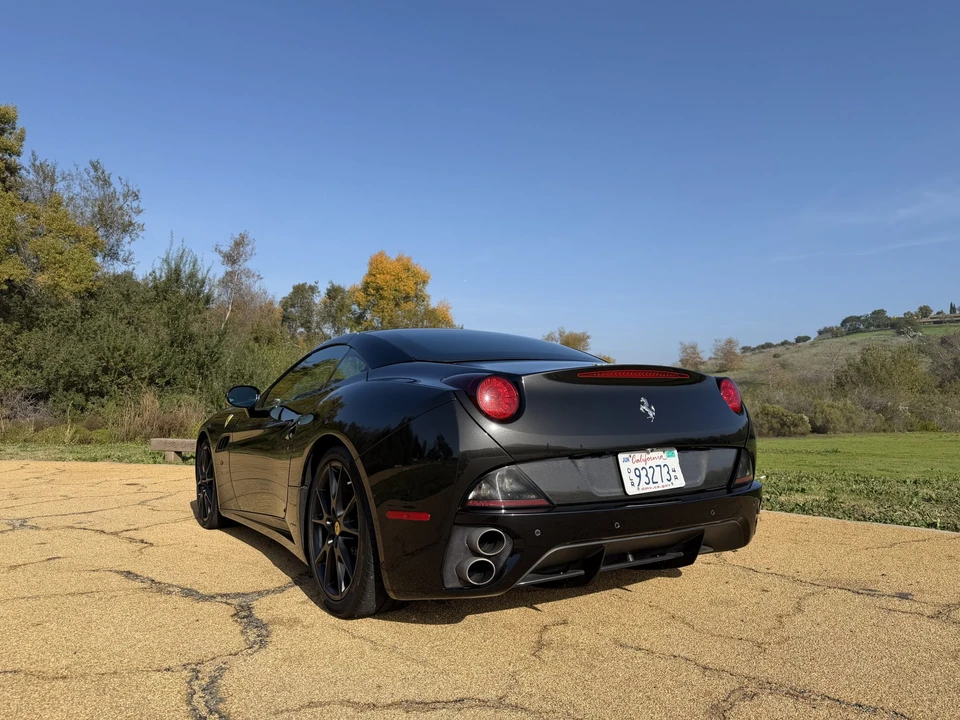 2012 Ferrari California - Image 28 of 31