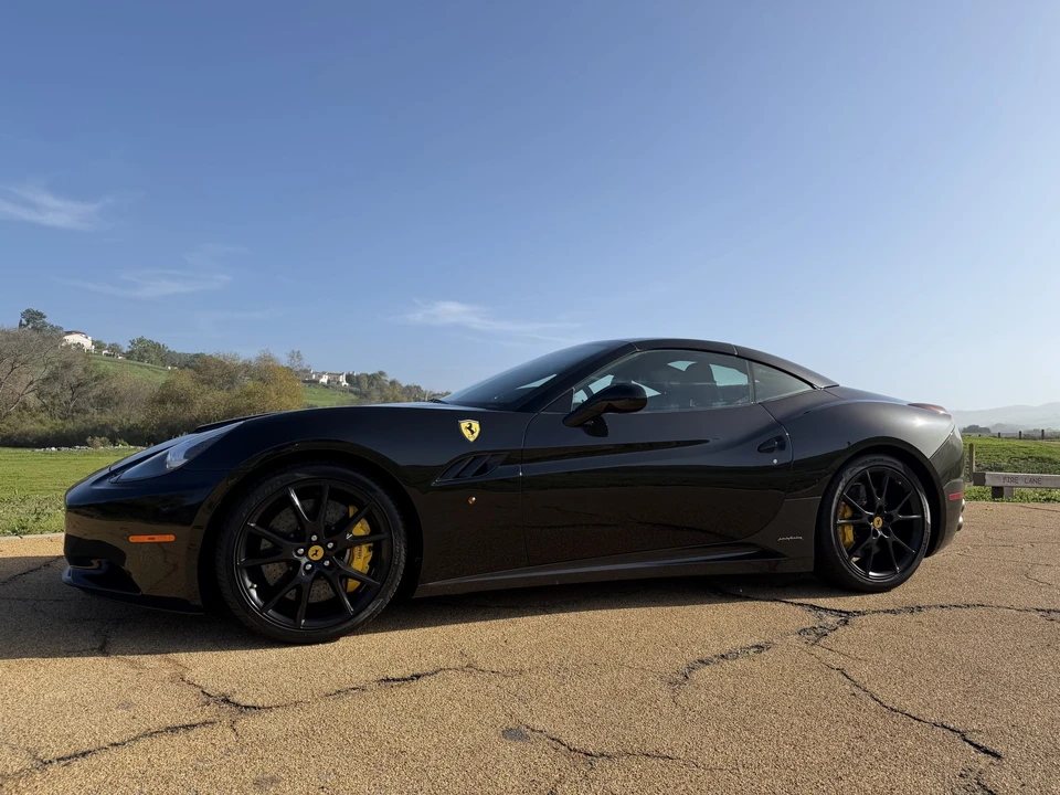 2012 Ferrari California - Image 26 of 31