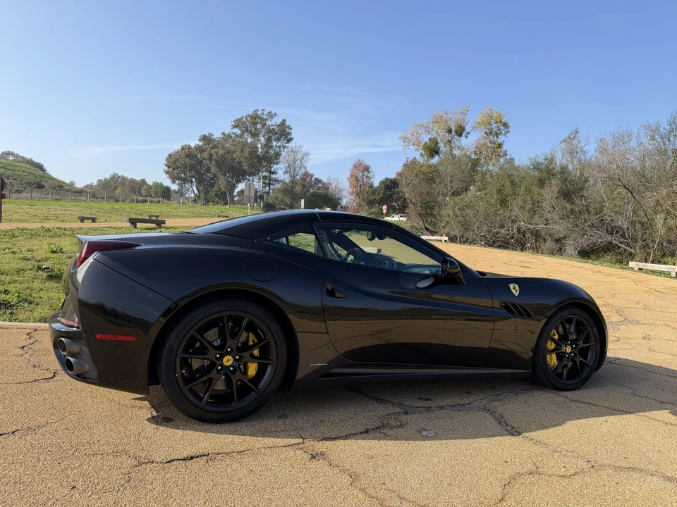 2012 Ferrari California - Image 30 of 31