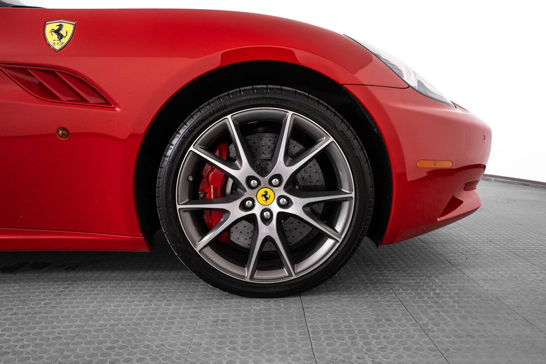 2012 Ferrari California - Image 19 of 31