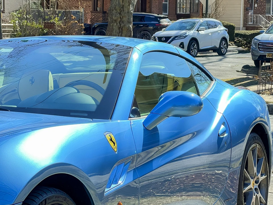 2012 Ferrari California - Image 14 of 31