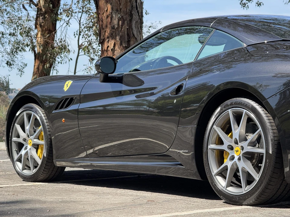 2012 Ferrari California - Image 31 of 31