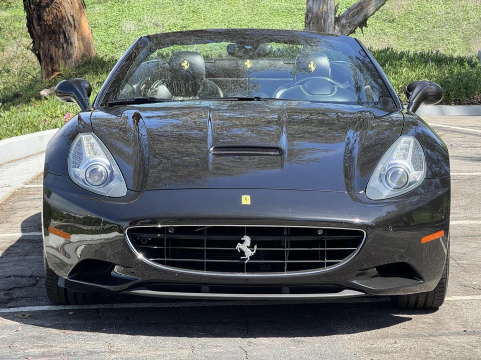 2012 Ferrari California - Image 26 of 31