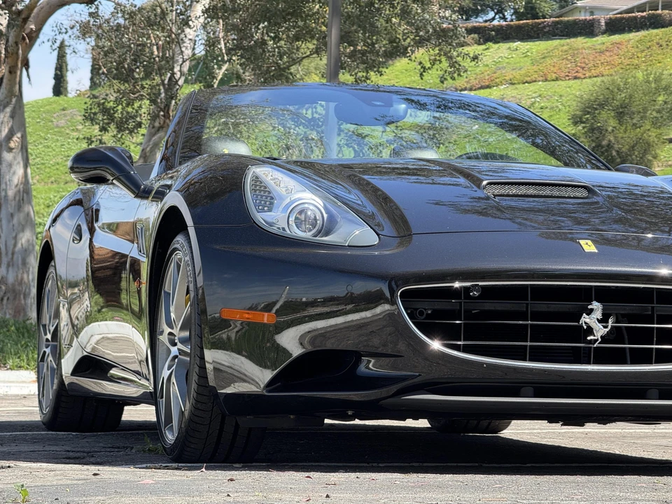 2012 Ferrari California - Image 30 of 31