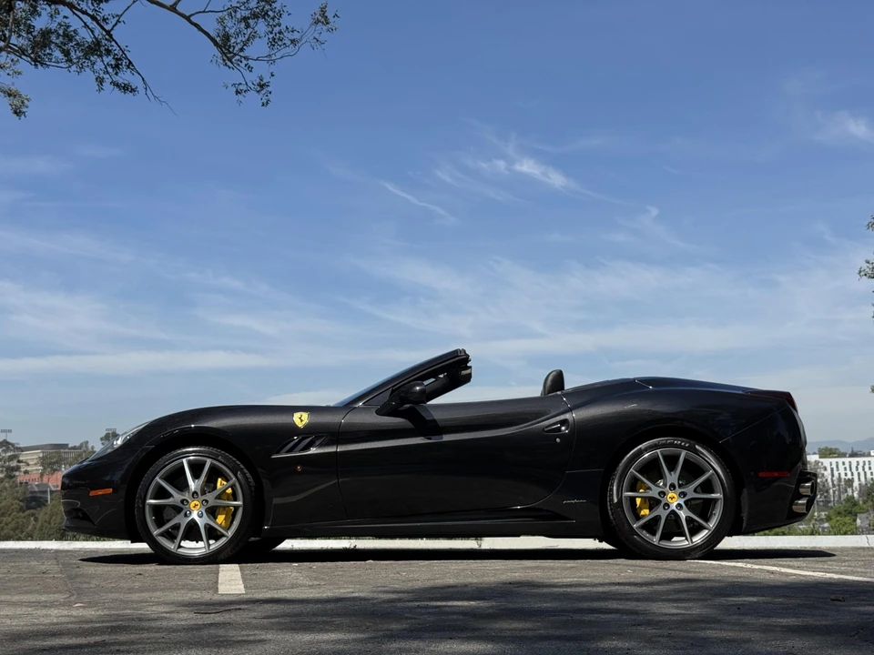 2012 Ferrari California - Image 15 of 31