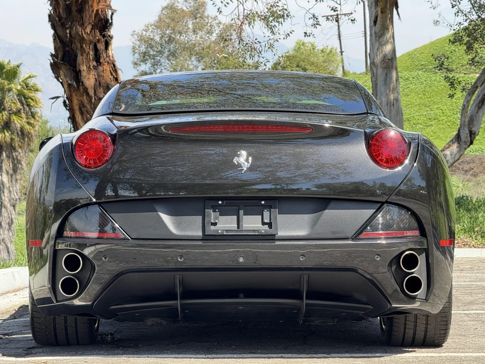 2012 Ferrari California - Image 14 of 31